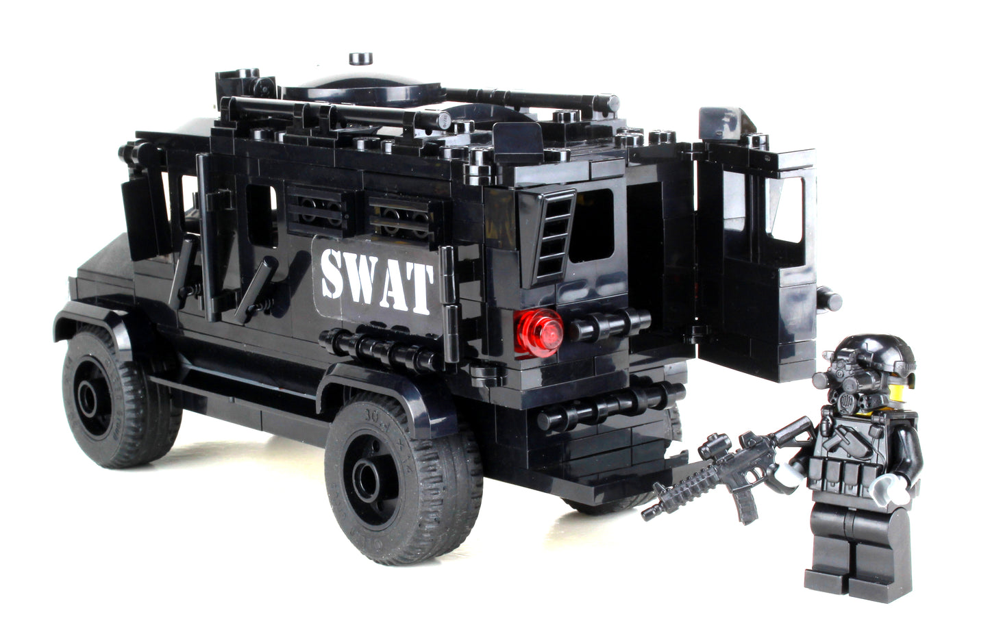 SWAT Armored Police Truck (S39)