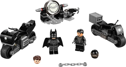 Batman & Selina Kyle Motorcycle Pursuit