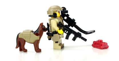 Battle Brick Minifigure STYLE 27 EOD Explosives Ordnance Disposal Specialist with K9 Fig (14)