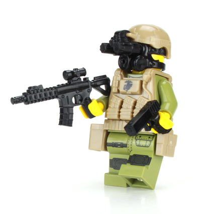 Battle Brick Minifigure STYLE 14 Expeditionary Unit MEU Visit Board Search and Seizure Marine (42)